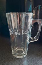 Glazen koffiemok "john's Latte", Ophalen of Verzenden, Glas, Overige stijlen, Glas of Glazen