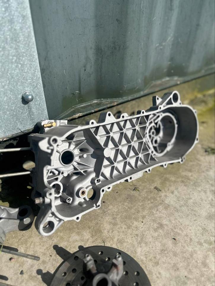 Gilera runner dd gestraalde carters 50/70cc, Fietsen en Brommers, Brommeronderdelen | Scooters, Zo goed als nieuw, Overige merken