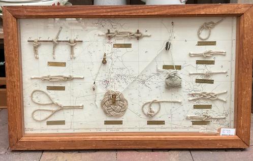 Grote wandvitrine met scheepsknopen nr 2 *floor epe*, Verzamelen, Scheepvaart, Ophalen
