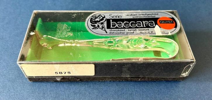 Verzilverd klontjes / suikerklontjestang Serie Baccara Quist, Antiek en Kunst, Antiek | Bestek, Ophalen of Verzenden