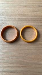 Bakelieten armbanden; 2 x ; okergeel, Ophalen of Verzenden, Gebruikt, Geel