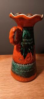 BAY, gestempeld, opvallend, oranje vaasje 20,5 cm, Antiek en Kunst, Antiek | Vazen, Ophalen of Verzenden