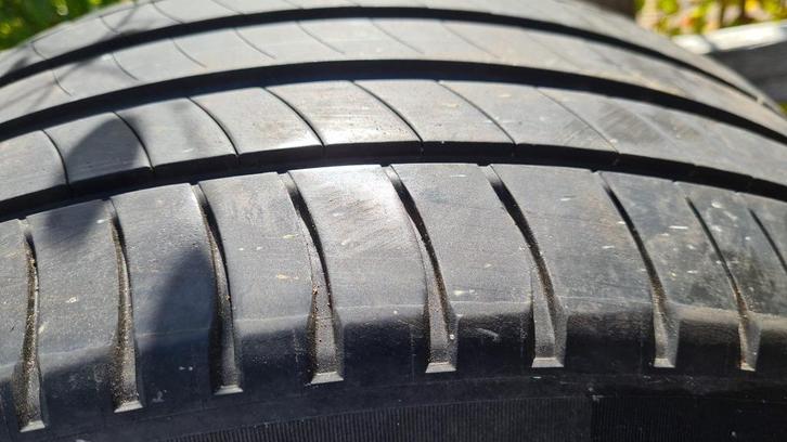 Voor de liefhebber 2 x Michelin Primacy  235/50/18  7mm prof, Auto-onderdelen, Overige Auto-onderdelen, Gebruikt, Ophalen