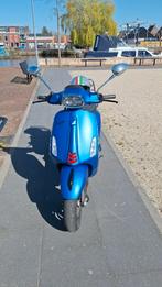 Vespa Sprint bj 2020, Fietsen en Brommers, Ophalen, Maximaal 45 km/u, Zo goed als nieuw, Benzine