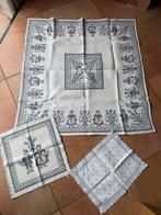 Vintage tafelkleden met Bloemmotief. Oostenrijks, Ophalen of Verzenden, Vierkant, Binnen