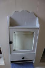 Mooi wit jaren 50/60 wand/hangkastje facet geslepen spiegel, Antiek en Kunst, Antiek | Meubels | Kasten, Ophalen of Verzenden