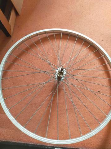 Voorwiel 26 inch  beschikbaar voor biedingen