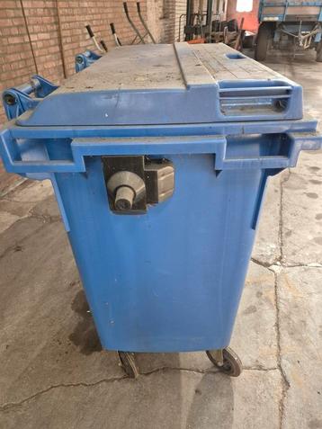 Plastic rolcontainer 770 liter beschikbaar voor biedingen