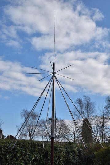 Discone-antenne 25-1300 MHz beschikbaar voor biedingen
