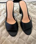 Madden Girl Muiltjes maat 38, Zwart, Nieuw, Sandalen of Muiltjes, Ophalen of Verzenden