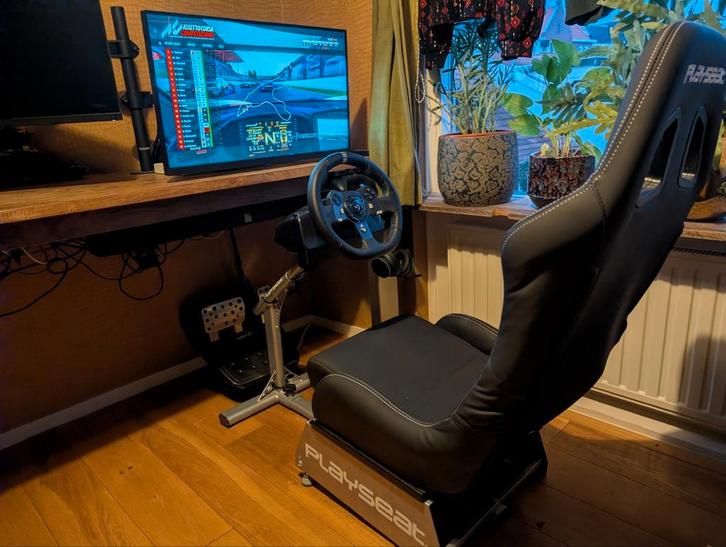 Playseat Evolution + Logitech G920 (PC/Xbox), Spelcomputers en Games, Spelcomputers | Overige, Gebruikt, Ophalen