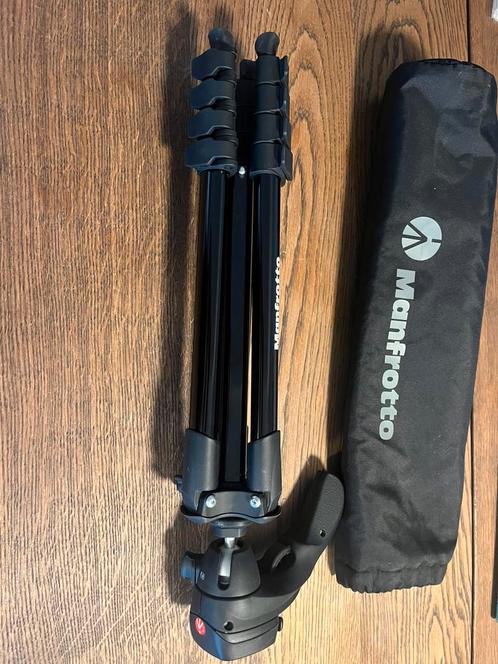 Manfrotto statief, Audio, Tv en Foto, Fotografie | Statieven en Balhoofden, Zo goed als nieuw, Driepoot, 175 cm of meer, Ophalen