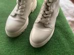 Als nieuw,  leren mooie veterboots TH, maat 38, off white, Ophalen of Verzenden, Zo goed als nieuw, Wit