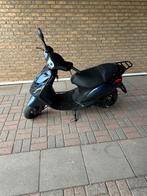 70cc zip 2t, Fietsen en Brommers, Scooters | Piaggio, Ophalen, Gebruikt, Maximaal 45 km/u, Benzine