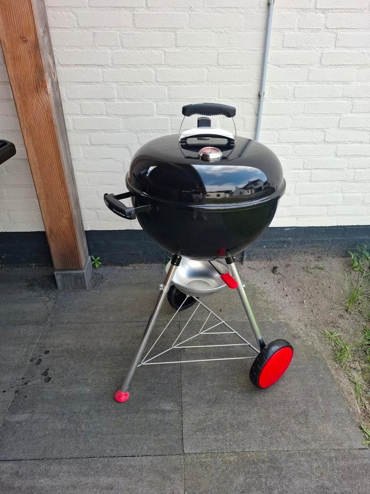 NIEUWE limited edition Weber Kettle Plus (in doos), Tuin en Terras, Houtskoolbarbecues, Nieuw, Ophalen