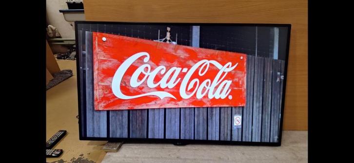 43 inch LG 43UD79 monitor 4K UHD SPLITSCREEN IN 4 DELEN, Audio, Tv en Foto, Professionele Audio-, Tv- en Video-apparatuur, Zo goed als nieuw