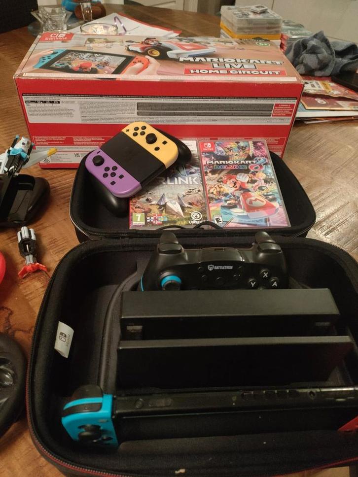 Nintendo Switch V2 / Zeer compleet, Spelcomputers en Games, Spelcomputers | Nintendo Switch, Zo goed als nieuw, Switch 2019 Upgrade