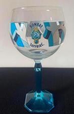 Groot glas met blauwe voet van Bombay Sapphire. H.19,5 cm., Ophalen of Verzenden, Zo goed als nieuw, Glas of Glazen, Overige merken