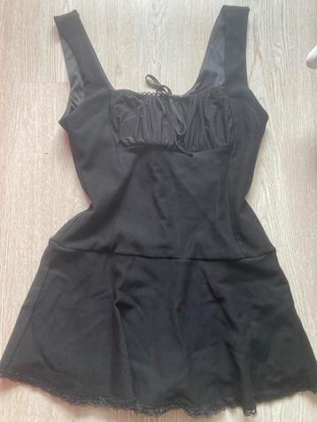 Zwarte mini jurk urban outfitters maat XL beschikbaar voor biedingen