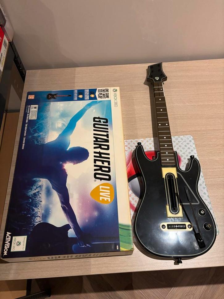 Guitar Hero Live Xbox 360 met Gitaar, Spelcomputers en Games, Games | Xbox Original, Gebruikt, Muziek, 1 speler, Vanaf 12 jaar