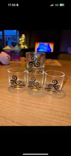 Vintage Triskelion shotglazen 4x, Verzamelen, Glas en Borrelglaasjes, Ophalen of Verzenden, Zo goed als nieuw, Overige typen