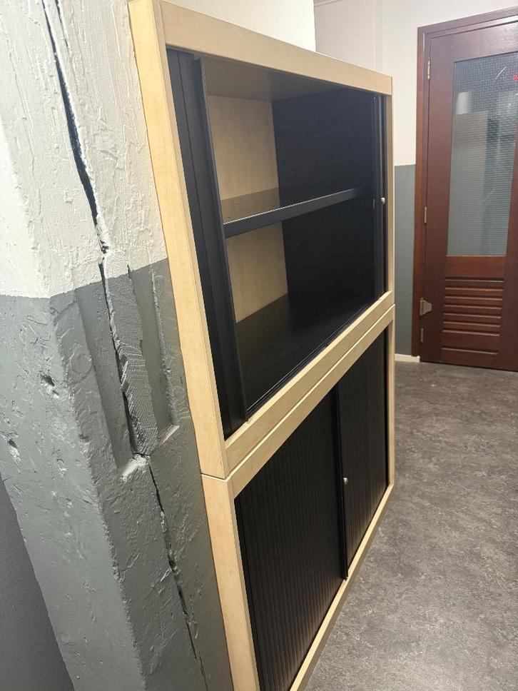 Kantoorkasten met roldeur – set 125cm breed – 2 stuks – €40, Huis en Inrichting, Kasten | Roldeurkasten en Archiefkasten, Gebruikt