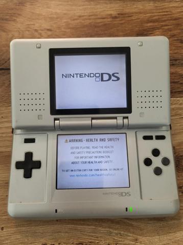 Nintendo DS Original in Goede Staat beschikbaar voor biedingen