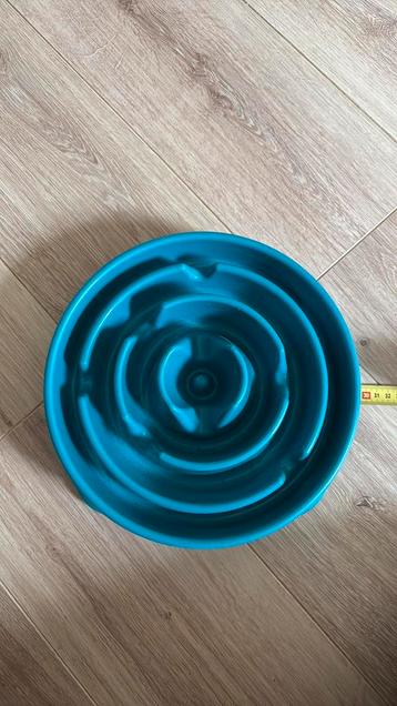 Slowfeeder groot beschikbaar voor biedingen