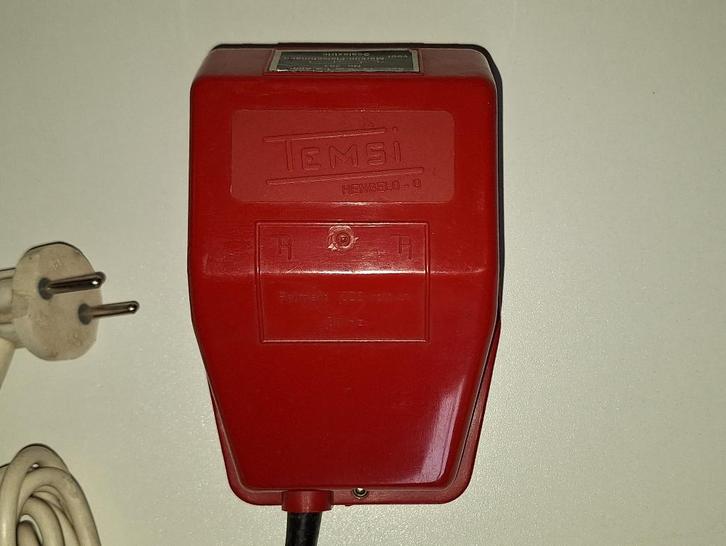 Temsi Hengelo 203 trafo - voor o.a. Marklin, Fleischmann, Hobby en Vrije tijd, Modeltreinen | H0, Gebruikt, Transformator of Voeding