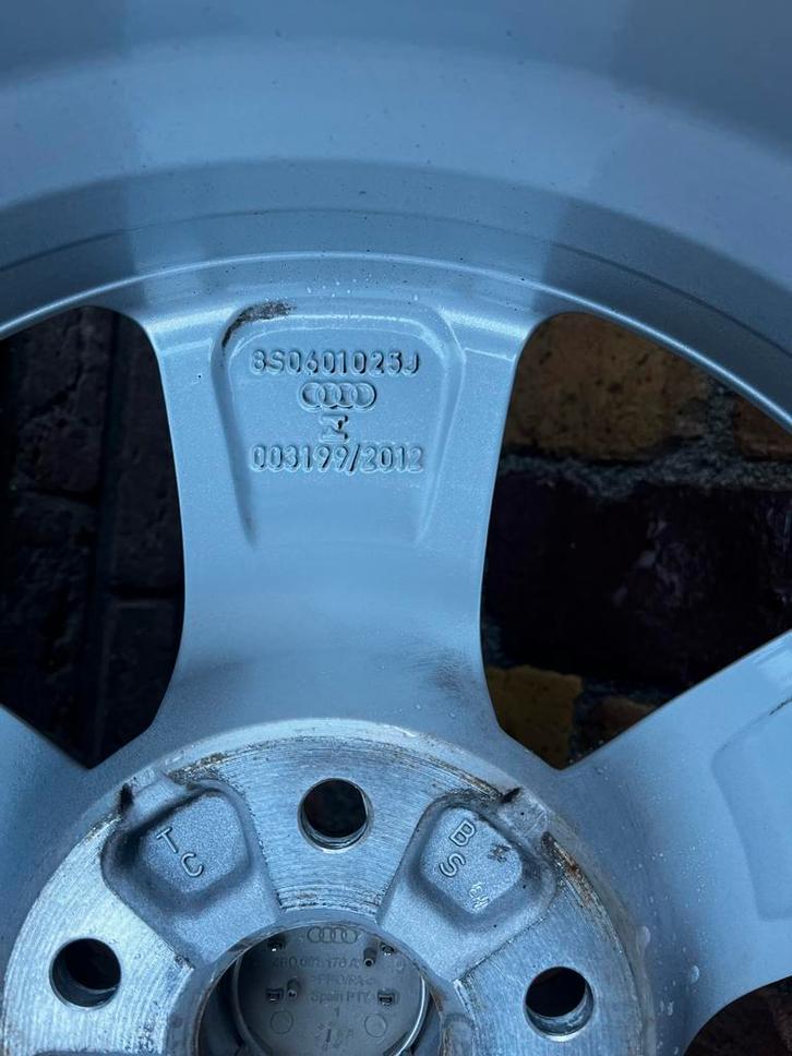 Audi Winterwielen 225/50 R17, Auto-onderdelen, Banden en Velgen, Banden en Velgen, Winterbanden, 17 inch, 225 mm, Personenwagen