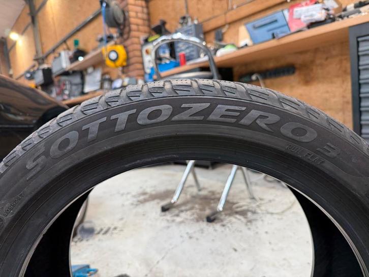 4x Pirelli Sottozero 3 winter runflat 225/45 R18 95V (*), Auto-onderdelen, Banden en Velgen, Band(en), Winterbanden, 18 inch, 225 mm