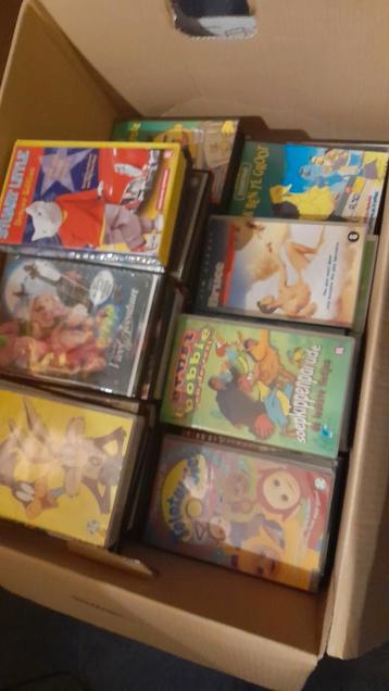 Grote Doos DVD's en Videobanden beschikbaar voor biedingen