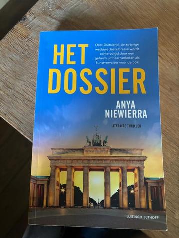 Anya Niewierra - Het dossier; thriller beschikbaar voor biedingen