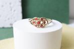 Vintage 14 Karaat Gouden Ring Met Bloedkoraaltjes