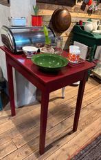 Brocante tafeltje - bijzettafeltje - rood, Ophalen, Rechthoekig