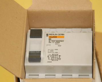 Electr Installatiemateriaal, Merlin Gerin Multi9 Aardlek40A beschikbaar voor biedingen