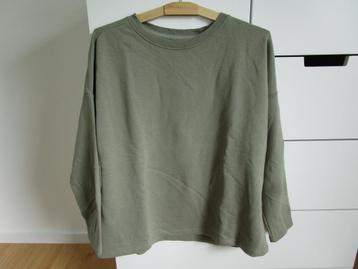 Pull & Bear maat M - groene sweat trui beschikbaar voor biedingen