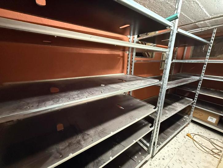 Metalen stellingkast / veilingkar op wielen 4x (4 stuks), Doe-het-zelf en Verbouw, Metalen, Gebruikt, IJzer, Ophalen