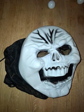 Halloween Masker Doodshoofd beschikbaar voor biedingen