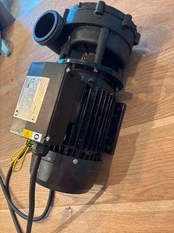 LX Hydromassage Pomp LP300 beschikbaar voor biedingen