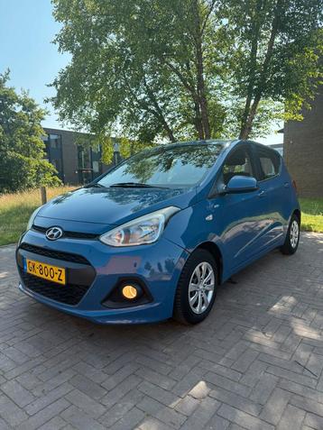 Hyundai i10 1.0 5DR 2015 Blauw cruise control airco beschikbaar voor biedingen