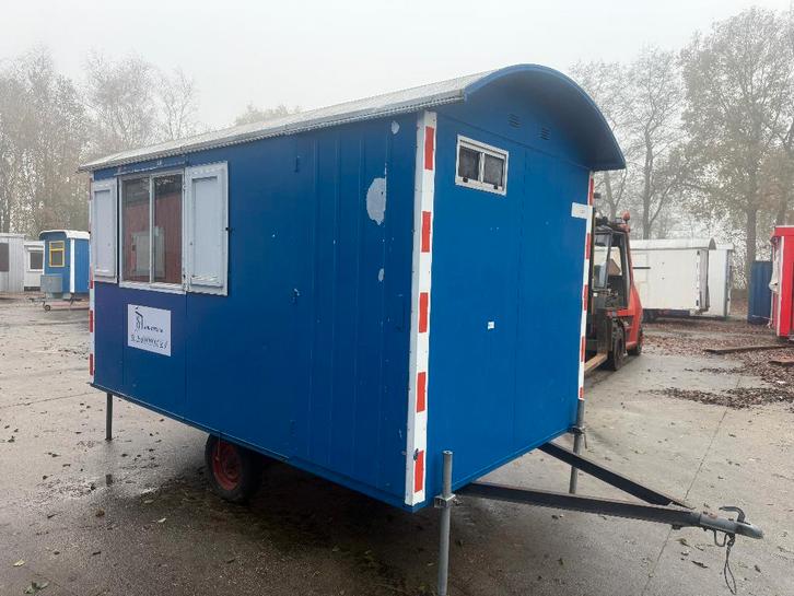 Metalen schaftwagen schaftkeet pipowagen keet, Zakelijke goederen, Machines en Bouw | Keten en Containers, Ophalen of Verzenden