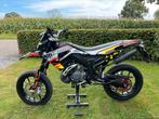 Derbi senda drd racing 2018 schakelbrommer, Fietsen en Brommers, Brommers | Derbi, Ophalen, 6 versnellingen, Zo goed als nieuw