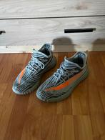 Yeezy Boost 350 V2 Beluga maat 45, Kleding | Heren, Ophalen of Verzenden, Gedragen, Overige kleuren, Sneakers of Gympen