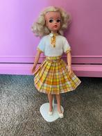 Barbie sindy lovely lively, Ophalen of Verzenden, Gebruikt, Pop