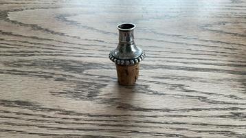 Zilveren biedermeier schenkkurk beschikbaar voor biedingen