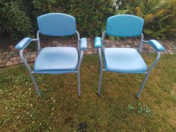 Postoelen als Nieuw beschikbaar voor biedingen