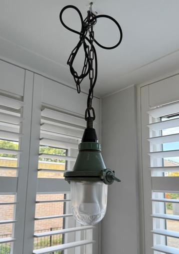 Authentieke industriële hanglamp (NSP11-100) beschikbaar voor biedingen
