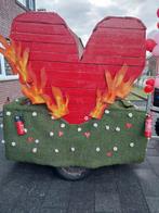 Carnavalswagen Opbouw - Thema Liefde, Ophalen, Gebruikt, Versiering, Carnaval