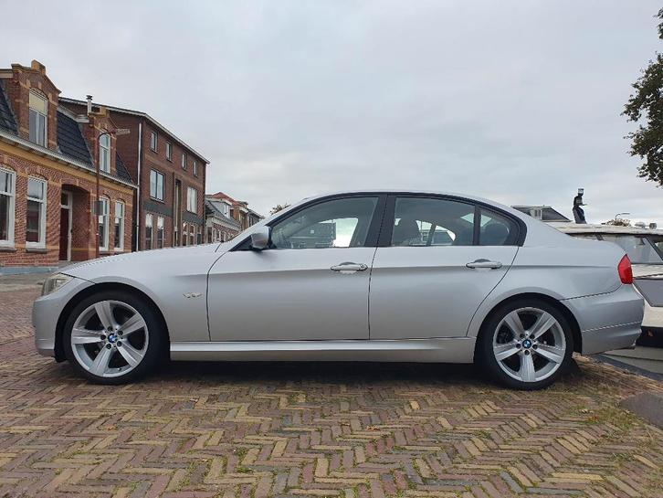 BMW 318i 2010 193.000 km goed onderhouden, Auto's, BMW, Bedrijf, 3-Serie, ABS, Airbags, Alarm, Bluetooth, Boordcomputer, Centrale vergrendeling